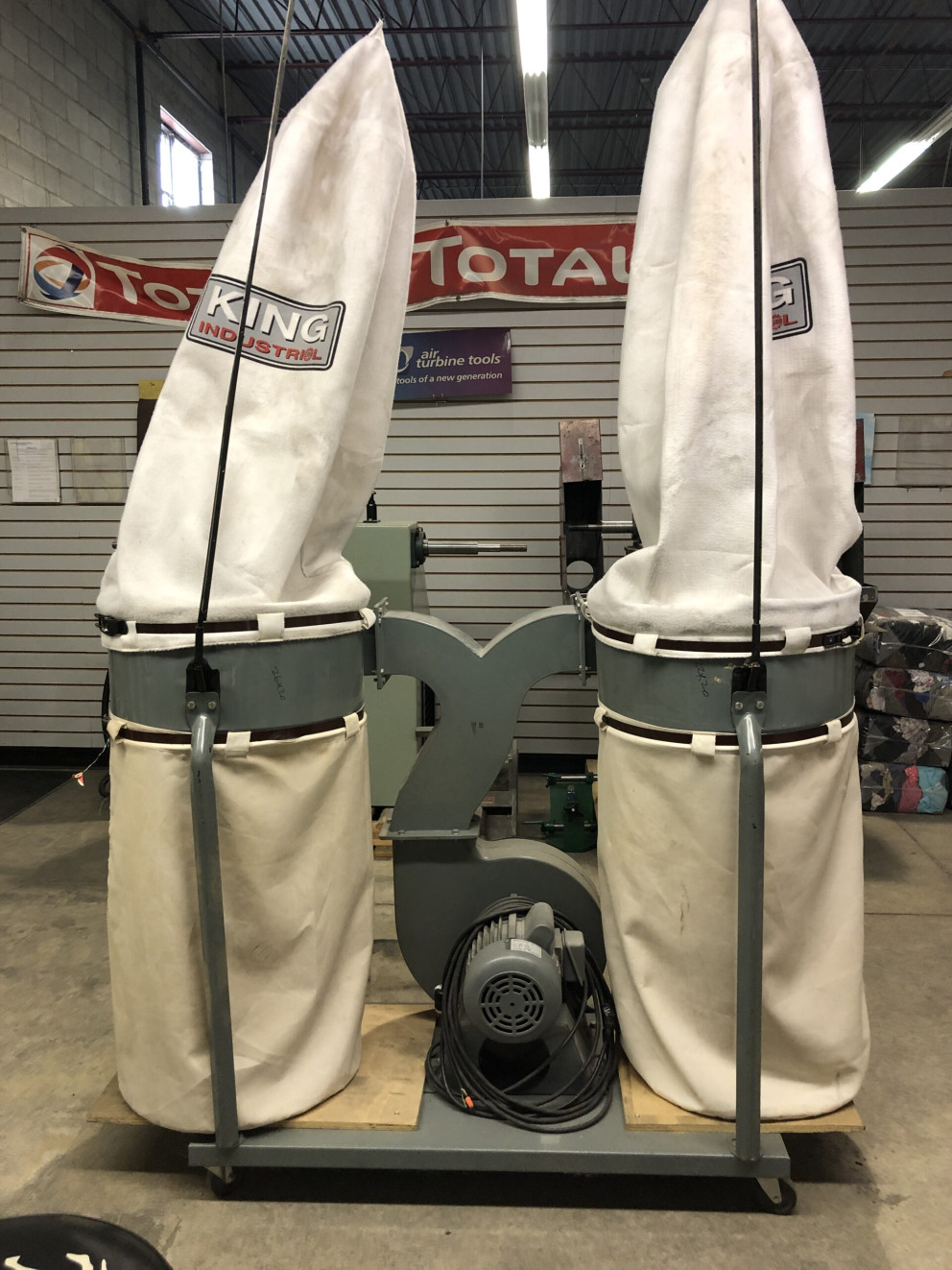 used-king-canada-dust-collector